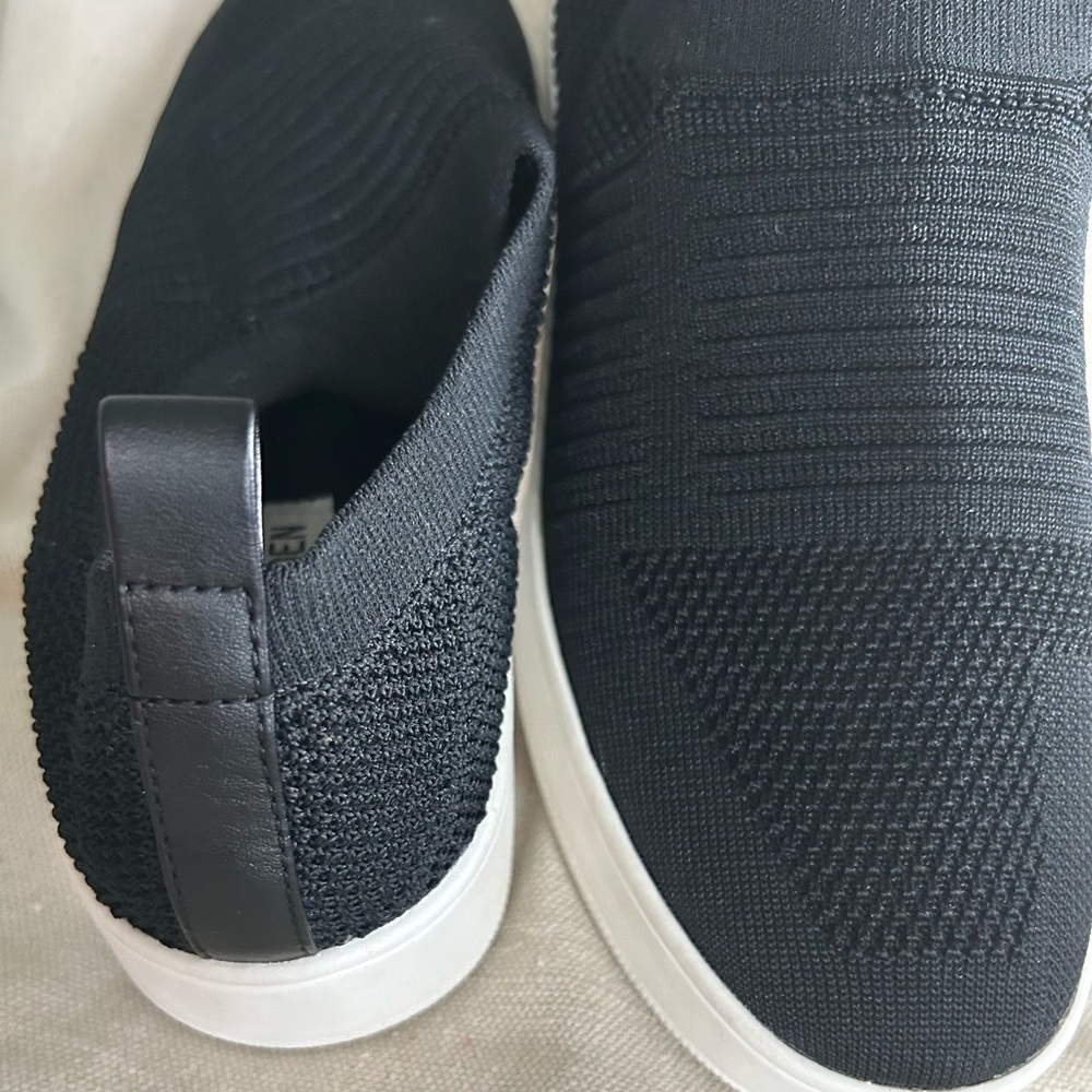 Black Steve Madden shoes 8.5 - Picture 4 of 6